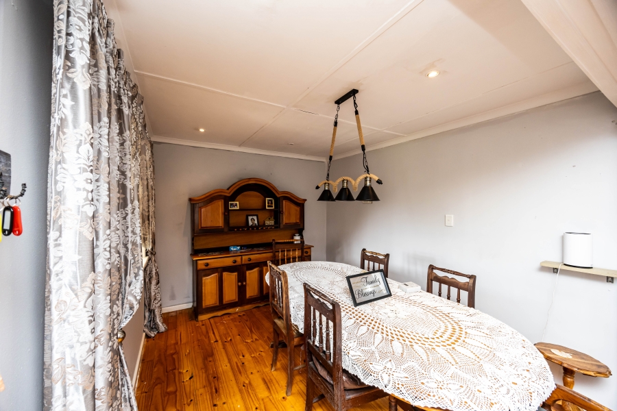 6 Bedroom Property for Sale in Kaysers Beach Eastern Cape